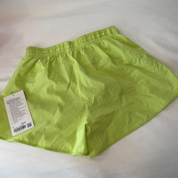 Lululemon Perforated Relaxed Mesh-Lined Short 3” - Picture 2 of 3